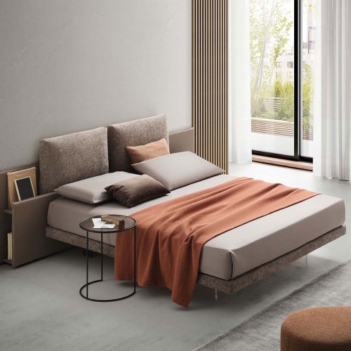 Pat matrimonial cu tapiterie Le Comfort, Opera